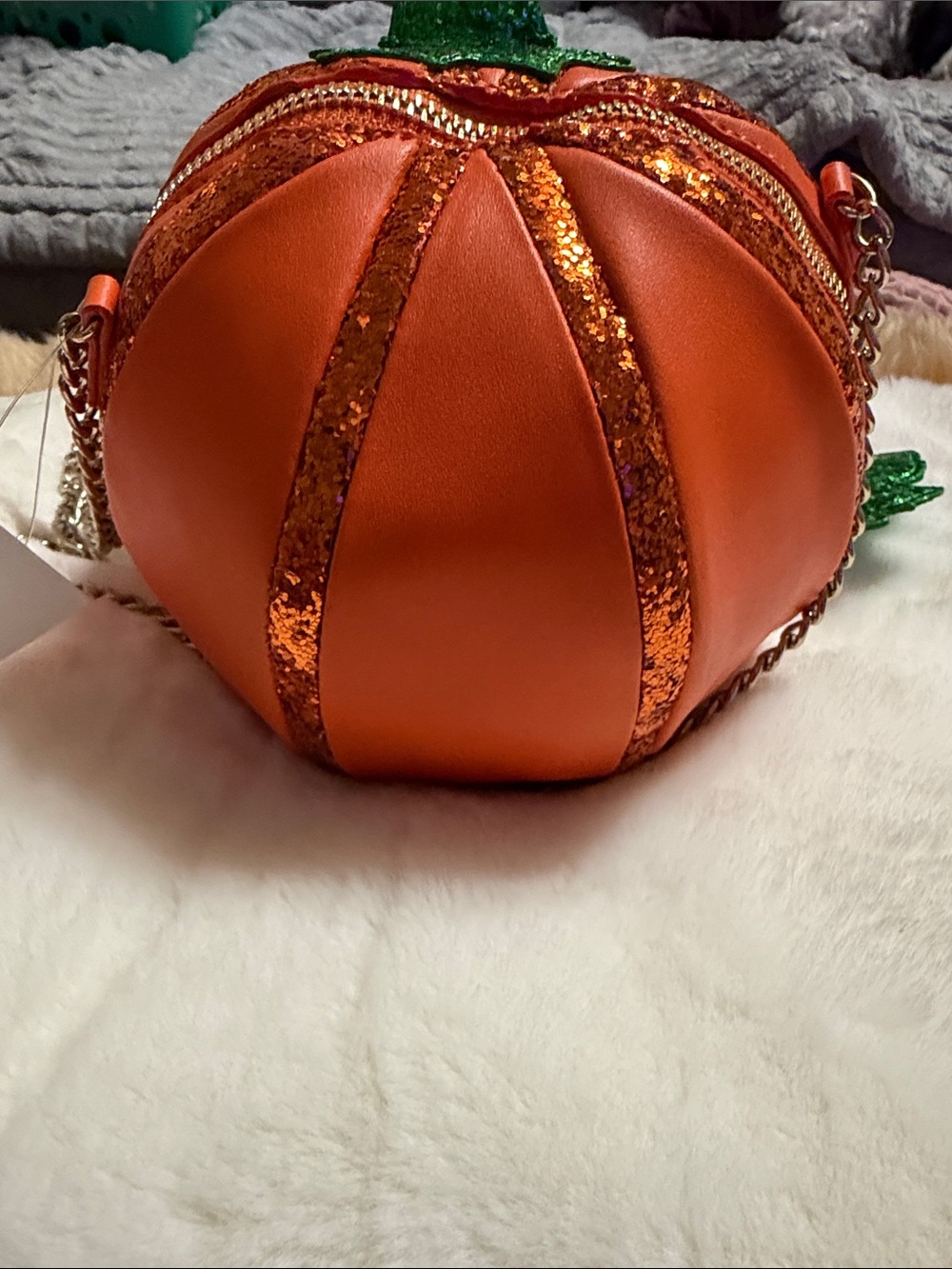 RARE Betsey Johnson 3D KITSCH Oh My Gourd PUMPKIN Crossbody Purse Bag Halloween - Picture 4 of 8